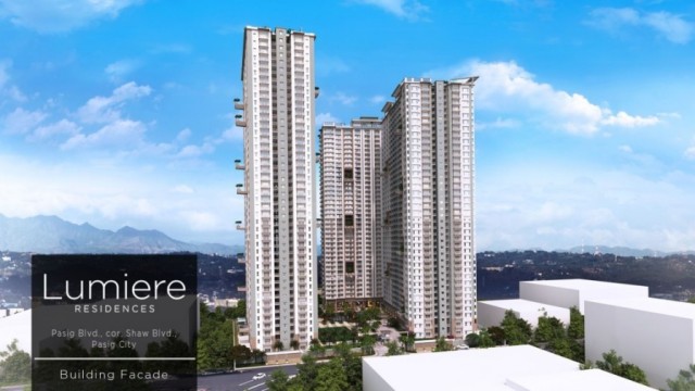 Lumiere Residences Facade